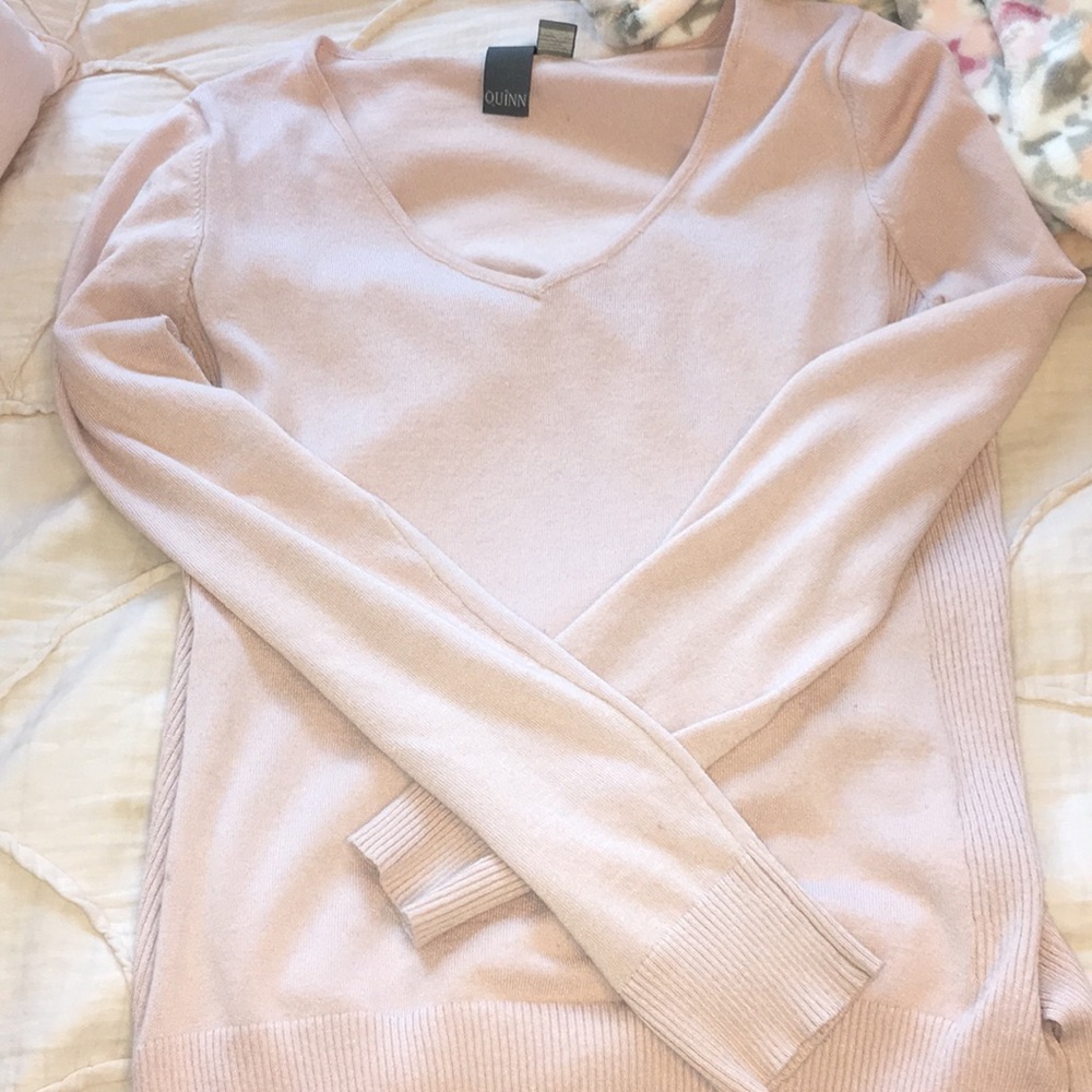 Pink sweater - Picture 2 of 2